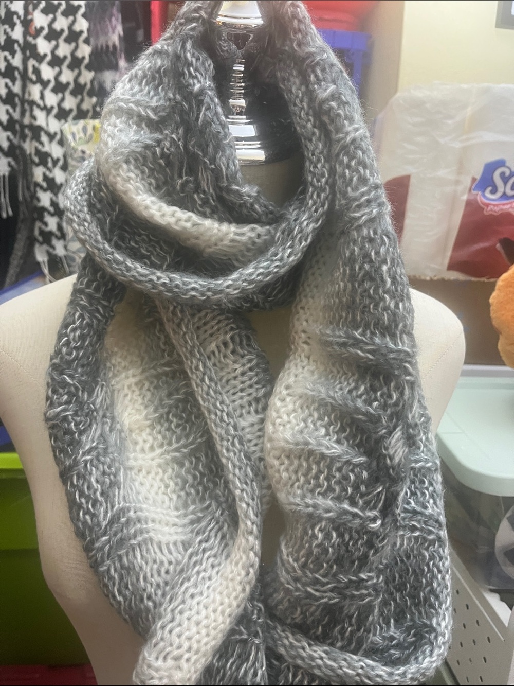 Eyeful branded Gray & Cream Ombre Knit Infinity S210